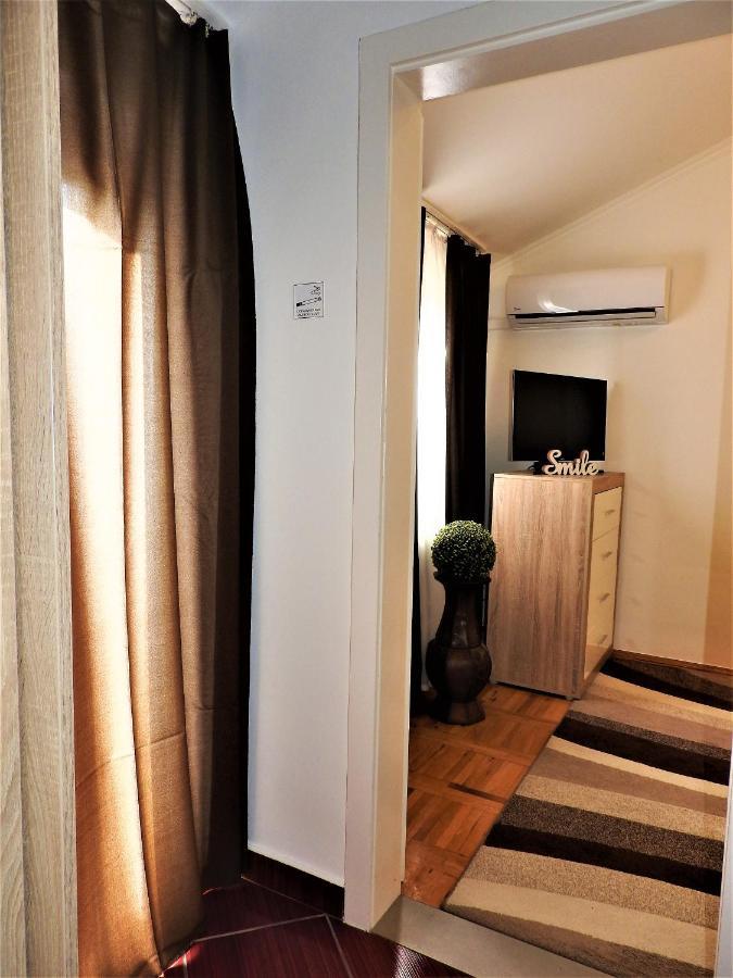 Lena Apartman - Έγκερ Εξωτερικό φωτογραφία