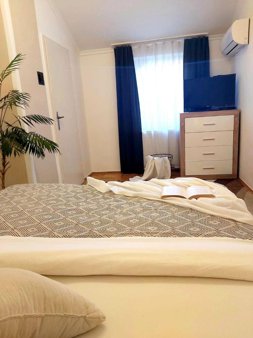 Lena Apartman - Έγκερ Εξωτερικό φωτογραφία